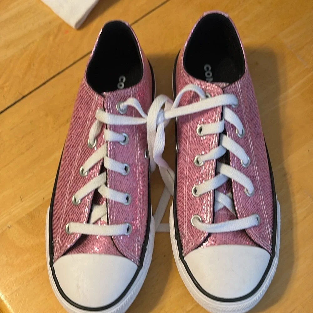 Kids converse